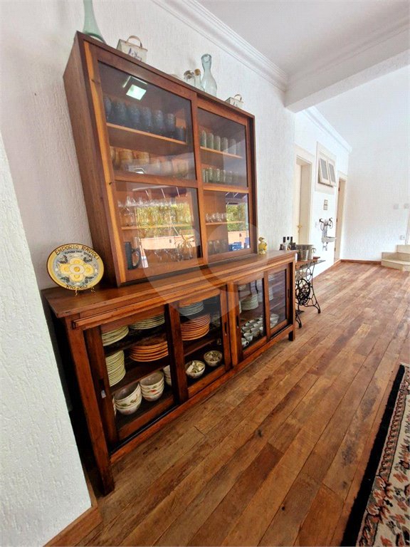 Casa à venda com 4 suítes no condomínio Estância Marambaia, Vinhedo - SP