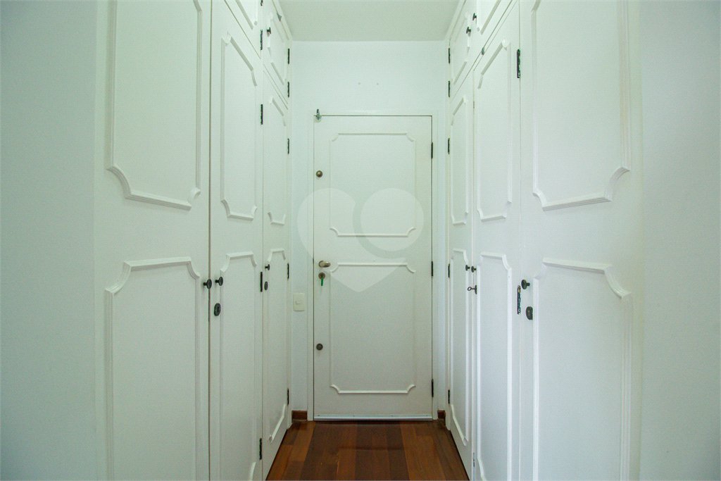 Apartamento à venda com 4 quartos, sendo 3 suítes, em Chácara Santo Antônio, São Paulo, SP