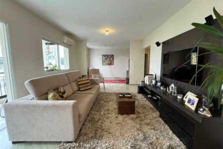 Apartamento à venda com 3 suítes em Alto da Boa Vista, São Paulo, SP