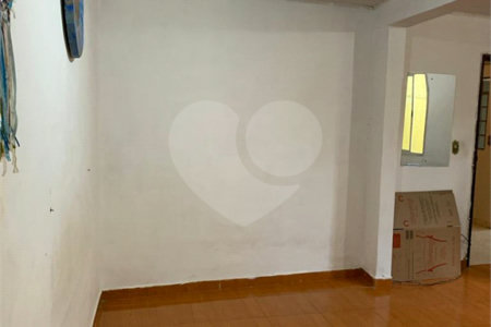 Sobrado à venda com 6 quartos, sendo 1 suíte, em Vila Aurora (zona Norte), São Paulo, SP