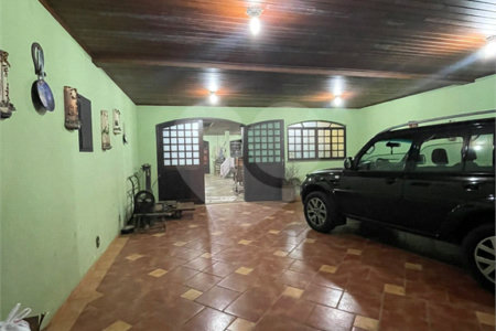 Sobrado à venda com 4 quartos, sendo 1 suíte,  em Vila Suissa, Mogi das Cruzes, SP
