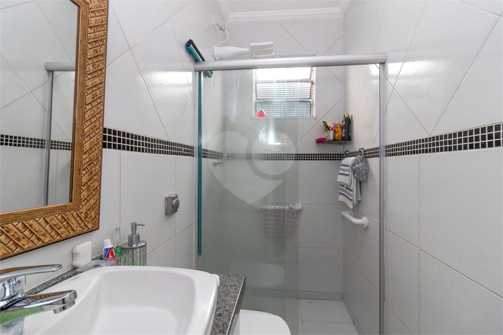 Casa à venda com 3 quartos, sendo 1 suíte, em Chora Menino, São Paulo, SP