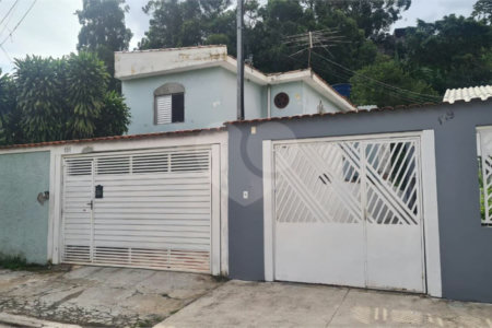 Sobrado à venda com 5 quartos em Vila Germinal, São Paulo, SP