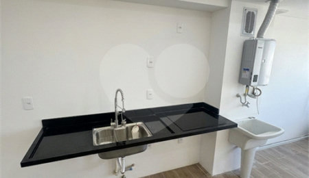 Apartamento à venda com 3 quartos, sendo 1 suíte,  em Vila Cruz das Almas, São Paulo, SP
