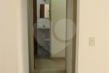 Oportunidade no Botafogo, no coração de Campinas: 1 suite com varanda, conforto e praticidade a passos de tudo!