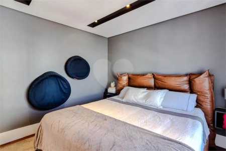 Apartamento à venda com 4 quartos, sendo 3 suítes, em Vila Romana, São Paulo, SP
