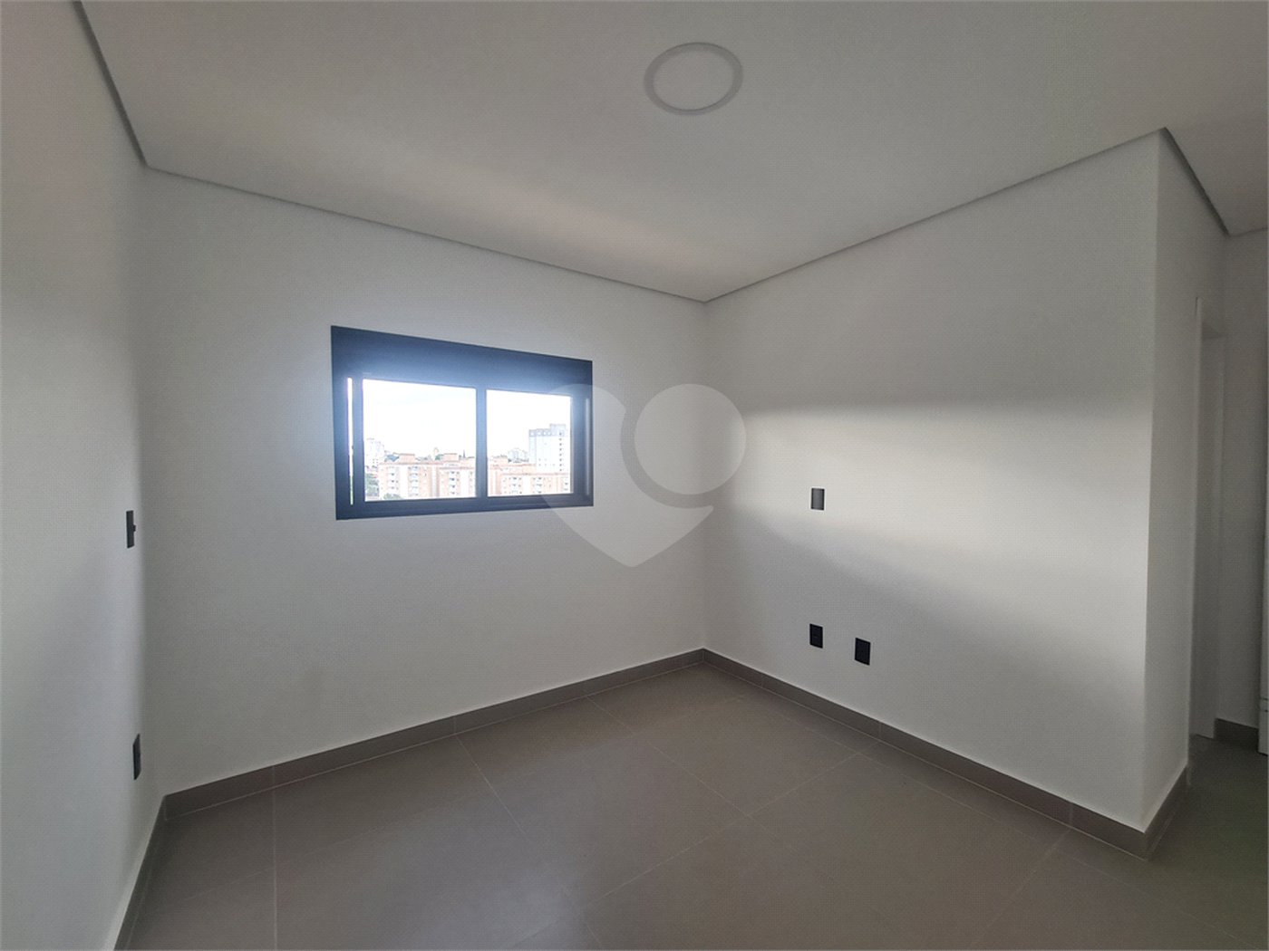 Apartamento à venda com 3 quartos, sendo 1 suíte, em Jardim Refúgio, Sorocaba, SP