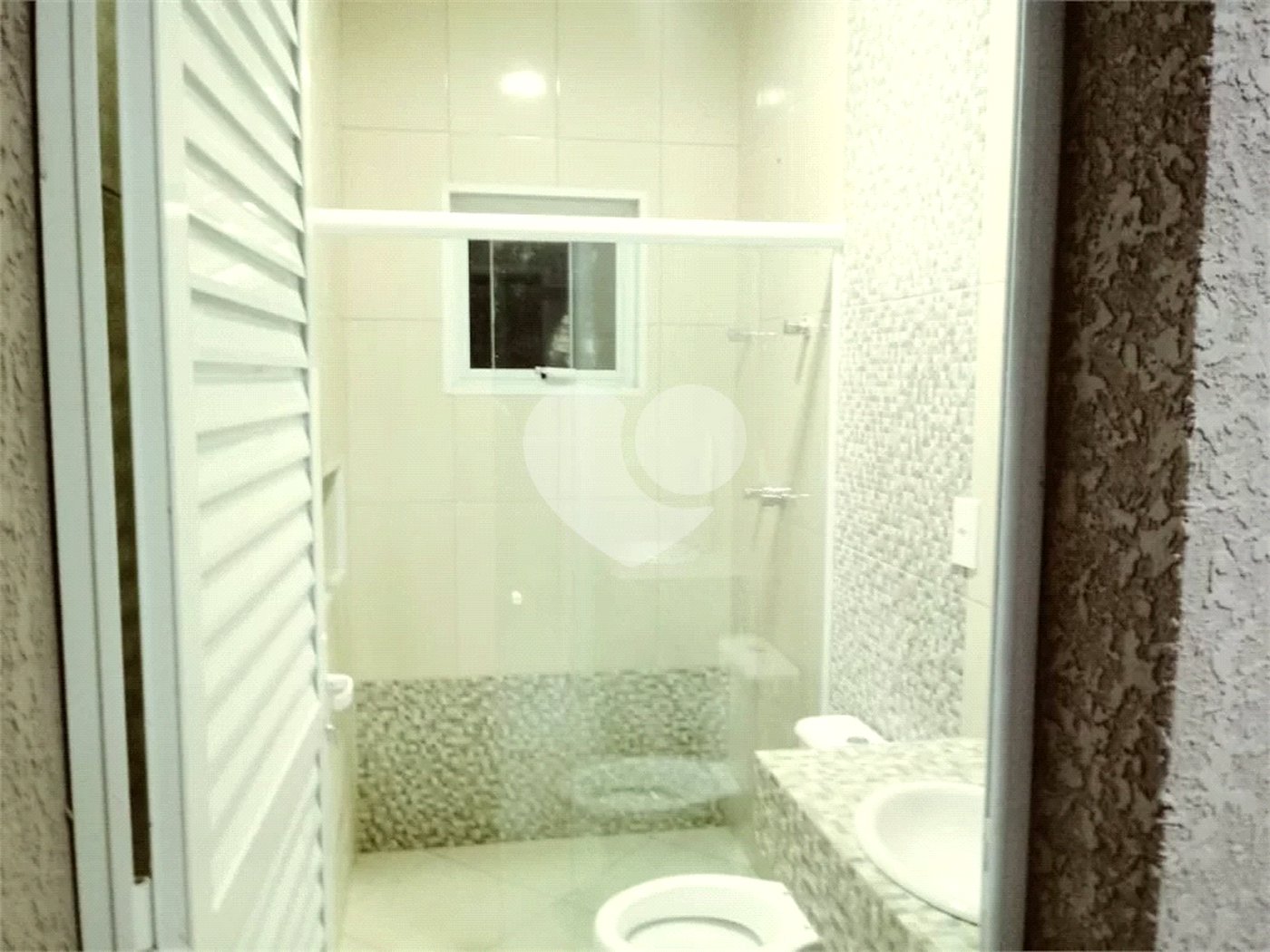 Casa à venda com 5 suítes no condomínio Suíça da Cantareira, Mairiporã - SP