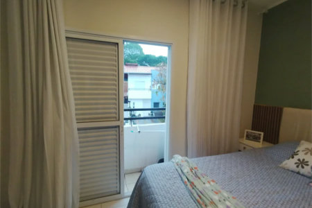 Casa à venda com 2 quartos, sendo 1 suíte,  no condomínio Residencial Viva Vida, Cotia - SP