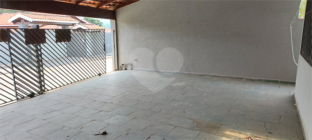 Sobrado à venda com 3 quartos, sendo 1 suíte, em Ressaca, Atibaia, SP