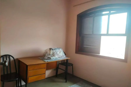 Sobrado à venda com 3 quartos, sendo 1 suíte, em Jardim Ester, São Paulo, SP