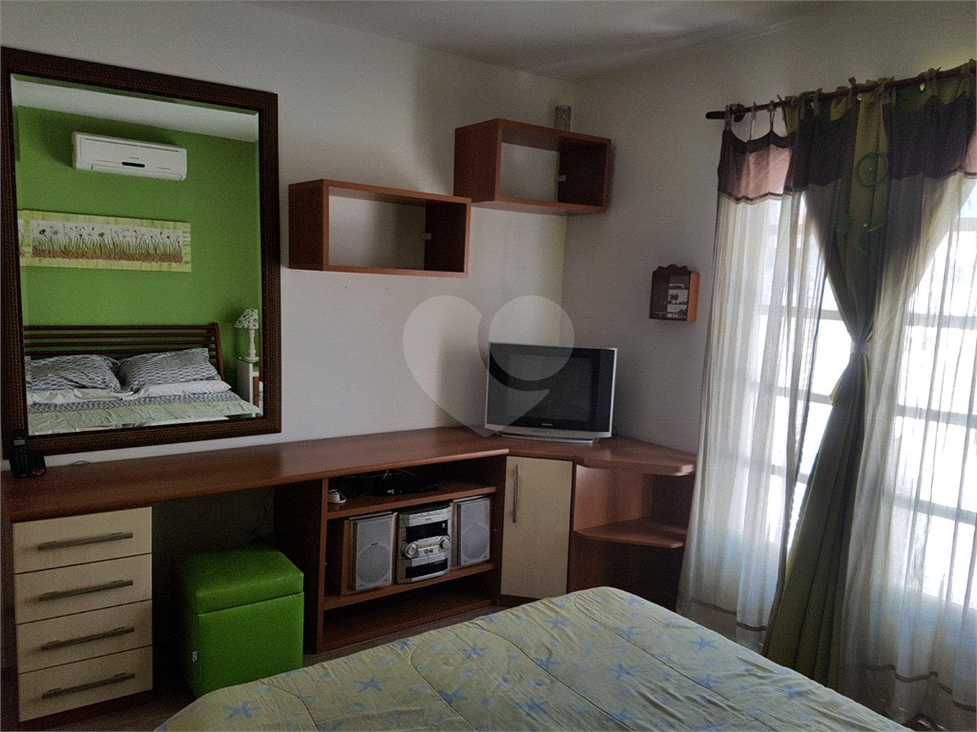 Sobrado à venda com 3 quartos, sendo 1 suíte, em Jardim Caravelas, São Paulo, SP