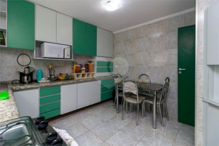 Casa à venda com 3 quartos em Jardim Monte Azul, São Paulo, SP