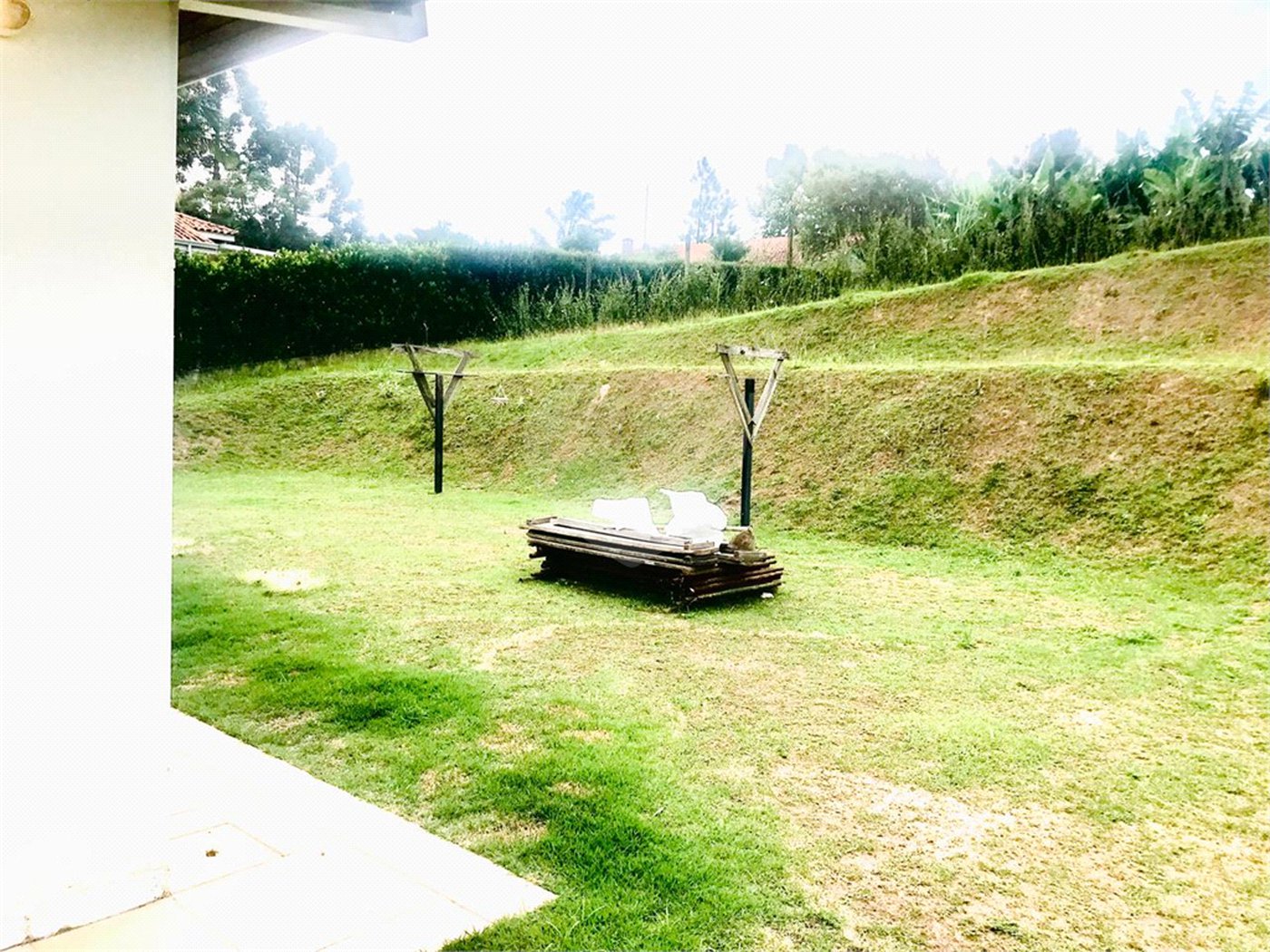Casa à venda com 3 quartos, sendo 1 suíte, no condomínio Residencial Patrimônio do Carmo, São Roque - SP