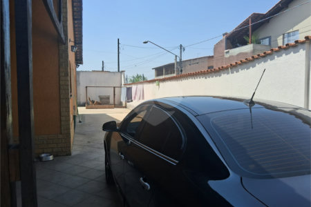 Casa à venda com 3 quartos, sendo 2 suítes, em Jardim Míriam, Suzano, SP