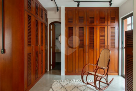 Apartamento à venda com 3 quartos, sendo 2 suítes,  em Campo Belo, São Paulo, SP