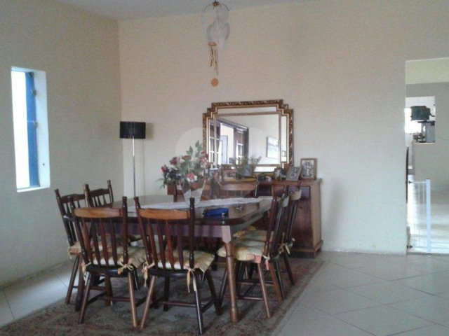 Sobrado à venda com 3 quartos, sendo 2 suítes,  em Parada Inglesa, São Paulo, SP