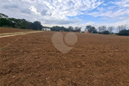 Terreno à venda no Centro, Alambari, SP