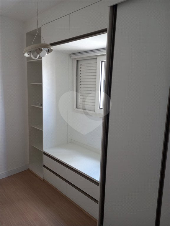 Apartamento à venda com 3 quartos, sendo 1 suíte,  em Vila Olímpia, São Paulo, SP
