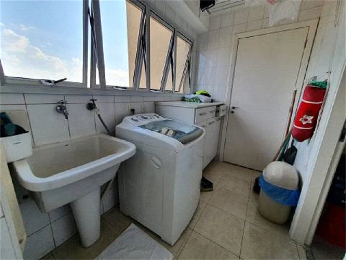 Apartamento à venda com 3 suítes em Vila Progredior, São Paulo, SP