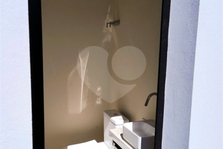 Casa a venda no condomínio Faber III