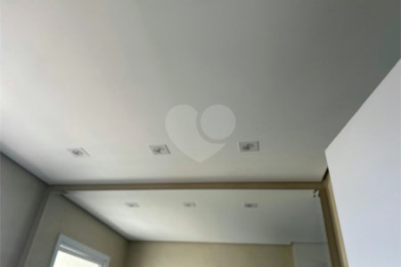 Apartamento à venda com 3 quartos, sendo 1 suíte,  em Vila Suissa, Mogi das Cruzes, SP