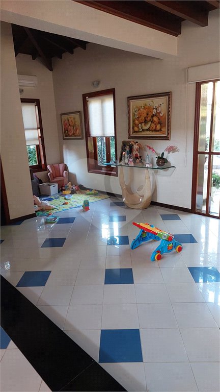 Casa à venda com 3 quartos, sendo 2 suítes, no condomínio Vinhas da Vista Alegre - Lado Sede, Vinhedo - SP