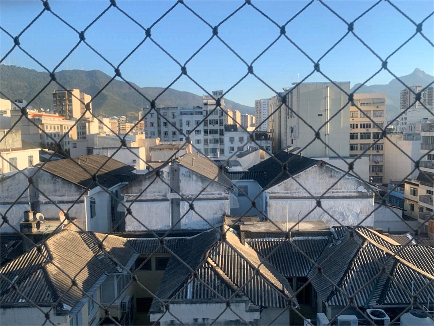 Cobertura à venda com 2 quartos, sendo 1 suíte, em Maracanã, Rio de Janeiro, RJ