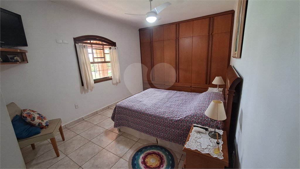 Casa à venda com 3 quartos, sendo 1 suíte, no condomínio Residencial Vale das Laranjeiras, Indaiatuba - SP