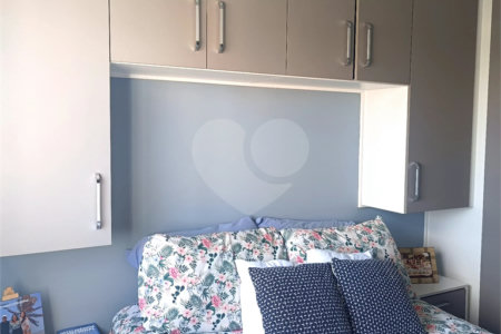 Apartamento à venda com 2 quartos, sendo 1 suíte,  em Parque Vitória, São Paulo, SP