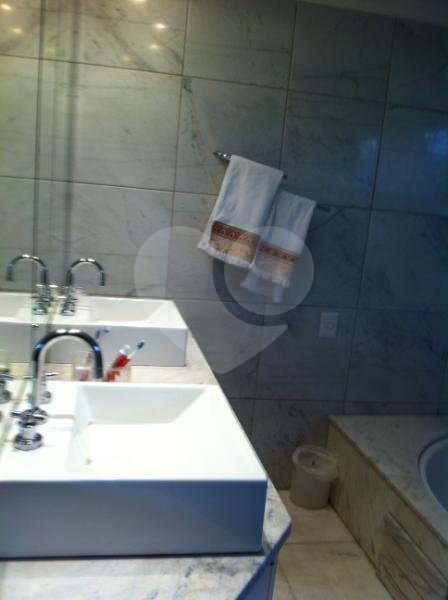 Apartamento à venda com 4 suítes em Real Parque, São Paulo, SP