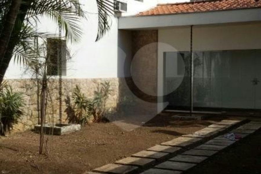 Casa à venda com 3 suítes em Vila Albertina, São Paulo, SP