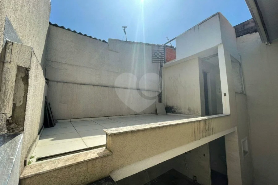 Sobrado à venda com 3 quartos, sendo 1 suíte, em Jardim Rosa de Franca, Guarulhos, SP