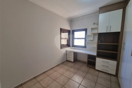 Casa à venda ou para alugar com 3 quartos, sendo 1 suíte, no condomínio Terras de Vinhedo, Vinhedo - SP