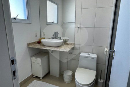 Apartamento à venda com 3 quartos, sendo 1 suíte,  em Vila Suissa, Mogi das Cruzes, SP