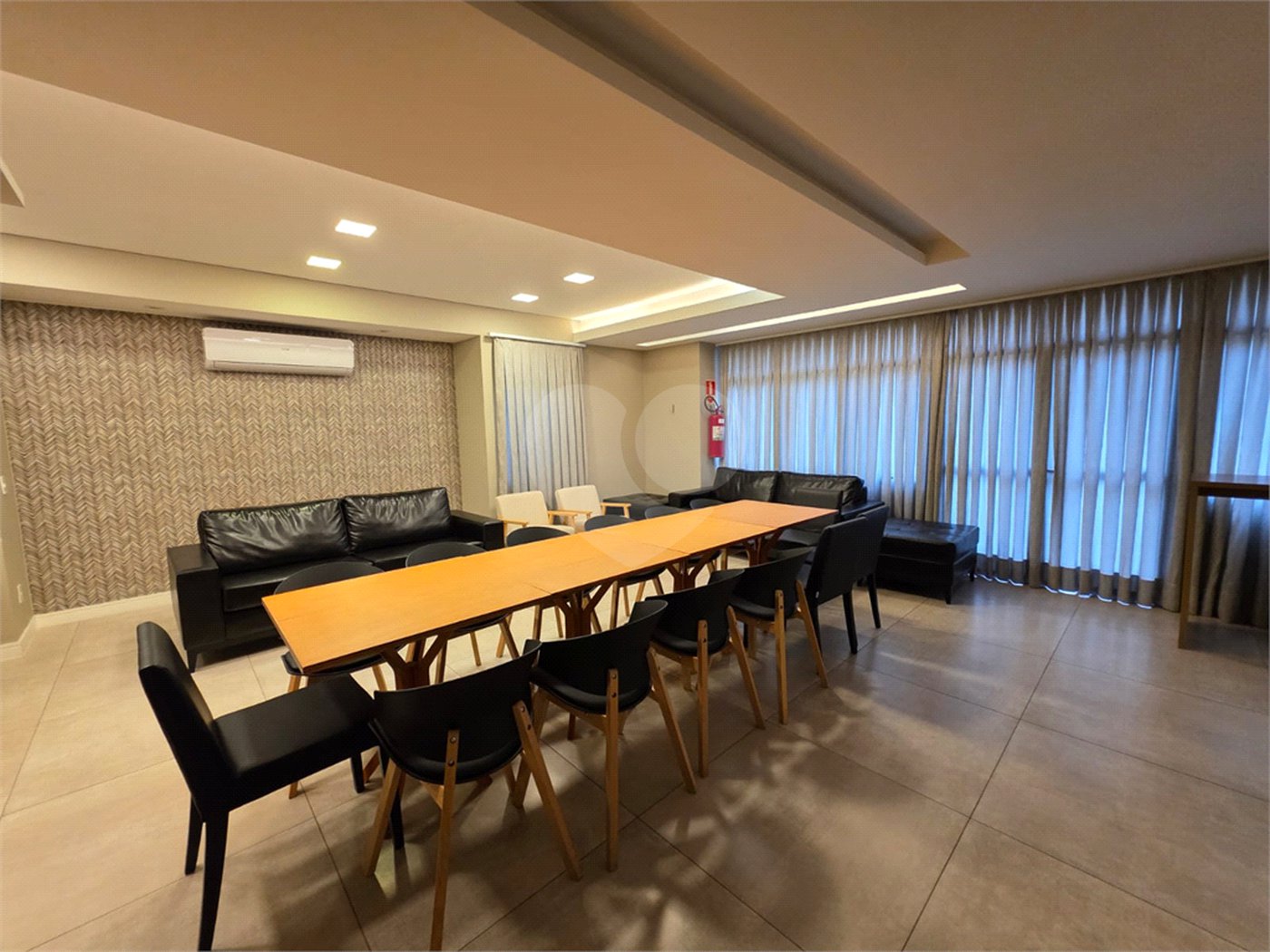 Apartamento à venda com 2 quartos, sendo 1 suíte, em Vila Olímpia, São Paulo, SP