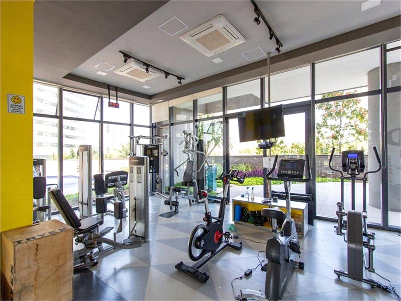 Apartamento à venda ou para alugar com 2 quartos, sendo 1 suíte, em Água Branca, São Paulo, SP