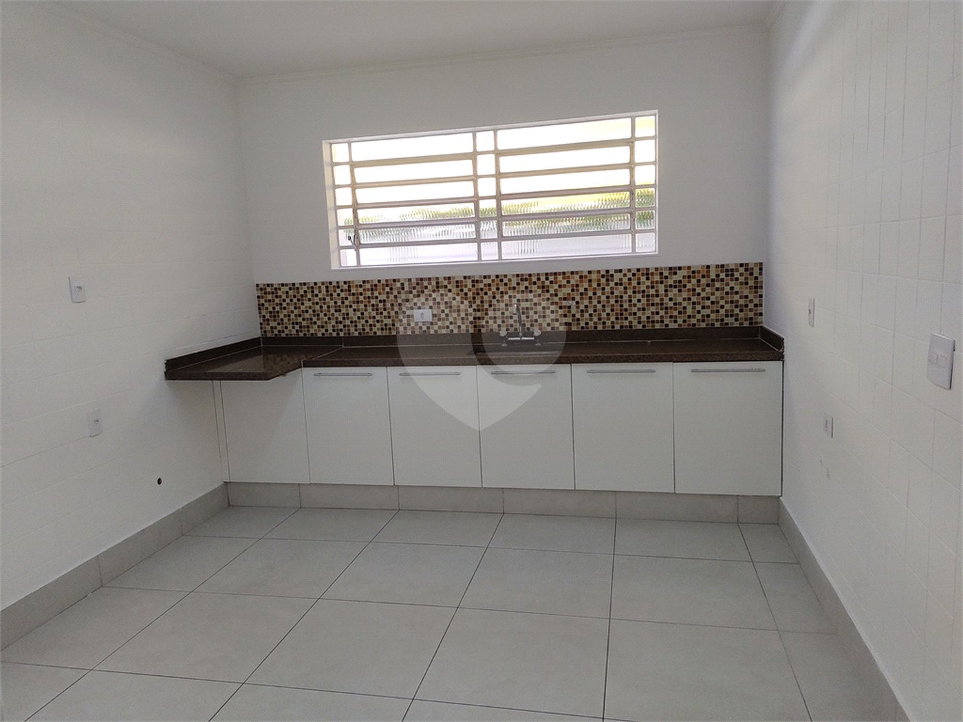 Casa à venda com 3 quartos, sendo 1 suíte,  em Vila Cordeiro, São Paulo, SP