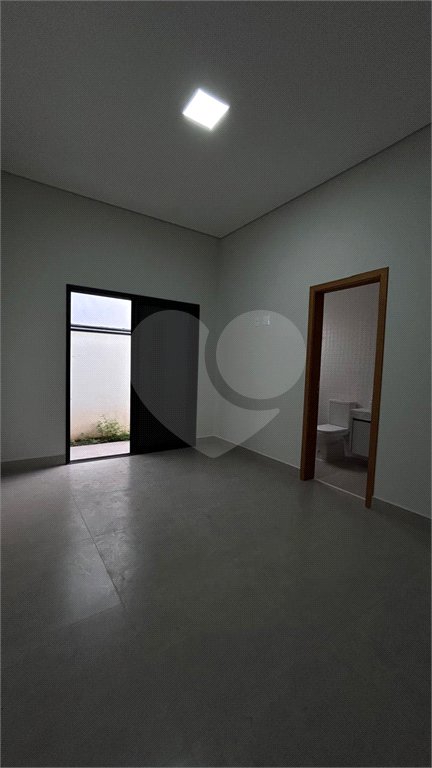 Casa à venda com 4 quartos, sendo 3 suítes, no condomínio Residencial Mont'alcino, Valinhos - SP