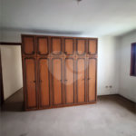 Casa à venda com 3 quartos, sendo 1 suíte,  em Jardim Leonor Mendes de Barros, São Paulo, SP