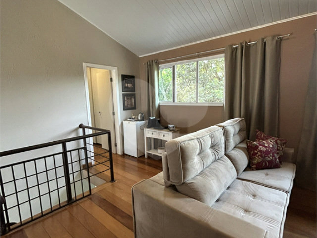 Casa à venda com 3 quartos, sendo 1 suíte,  no condomínio Alpes da Cantareira, Mairiporã - SP