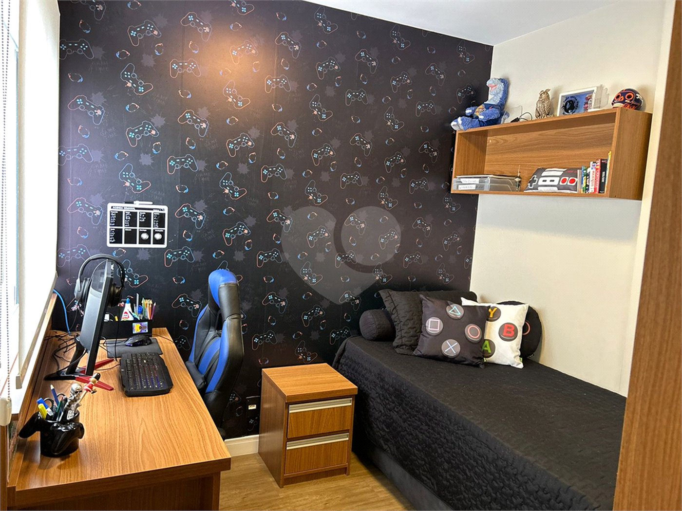 Apartamento à venda com 3 quartos, sendo 1 suíte,  em Jardim Caboré, São Paulo, SP