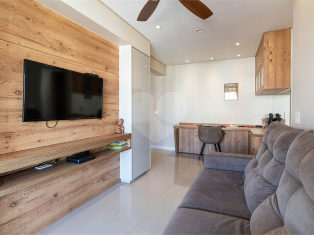 Apartamento à venda com 2 quartos, sendo 1 suíte,  em Vila Santa Catarina, São Paulo, SP