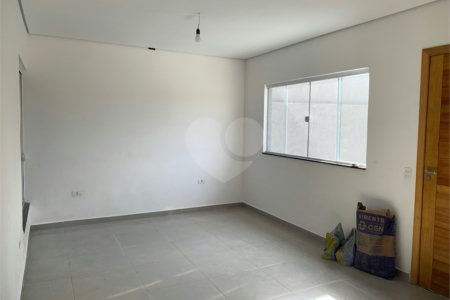 Sobrado à venda com 2 suítes em Residencial Jardins da Catalunha, Atibaia, SP