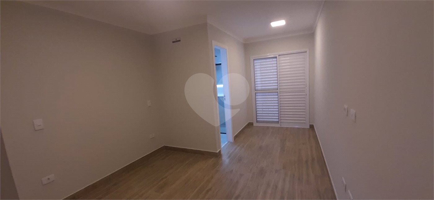 Sobrado à venda com 3 quartos, sendo 1 suíte, em Vila Guilherme, São Paulo, SP