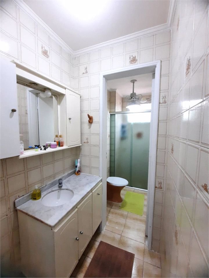 Apartamento com 2 dormitórios à venda na Enseada – 500 metros da praia