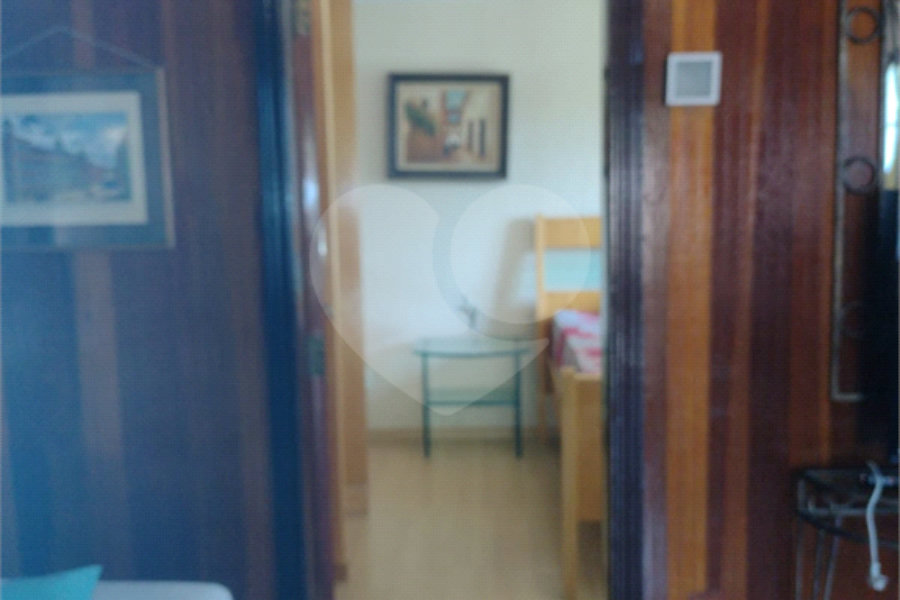 Casa à venda com 4 quartos, sendo 2 suítes,  no condomínio Cinco Lagos, Mairiporã - SP