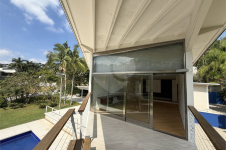 Casa à venda com 4 suítes em Residencial Tamboré, Barueri, SP