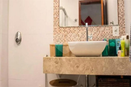 Casa à venda com 5 quartos, sendo 1 suíte, em Grajaú, Rio de Janeiro, RJ