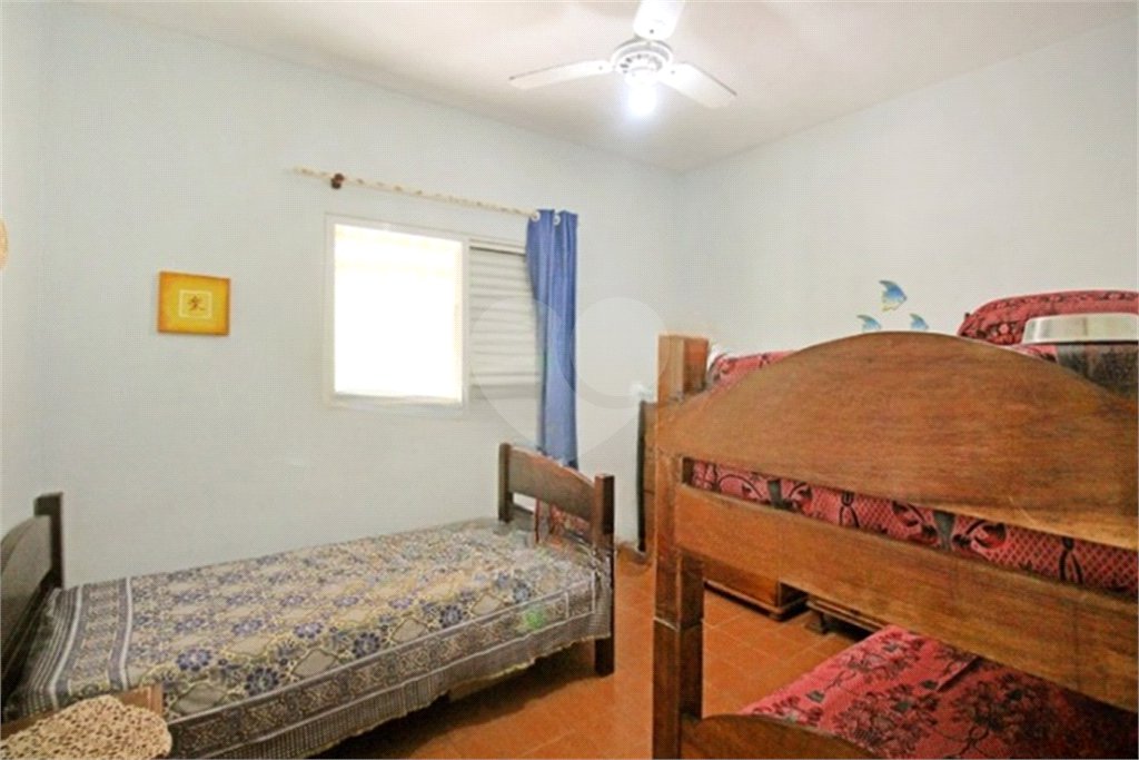 Casa à venda com 3 quartos, sendo 1 suíte,  em Estância Balneária Belmira Novaes, Peruíbe, SP